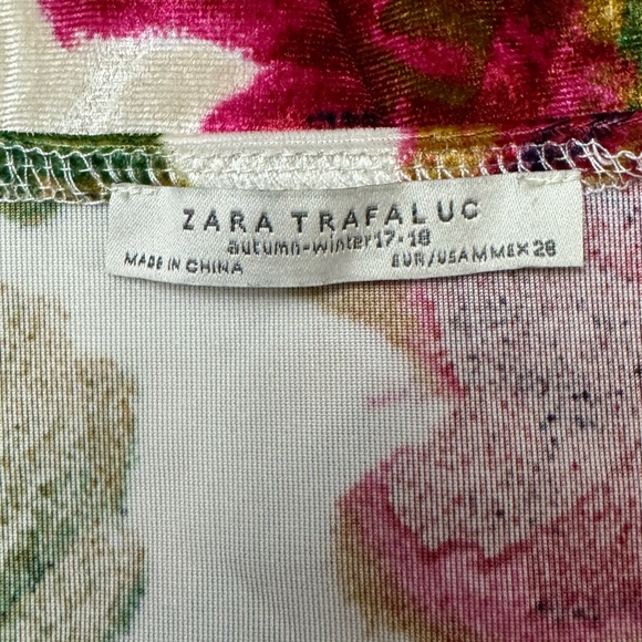 Zara Floral Velvet Dress - Picture 8 of 9
